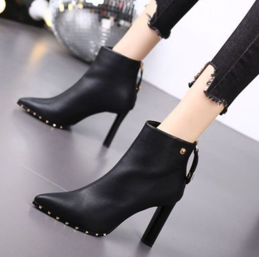 Pointy high-heeled thick heel ankle boots female 2023 spring and autumn new rivet British style all-matching Martin boots