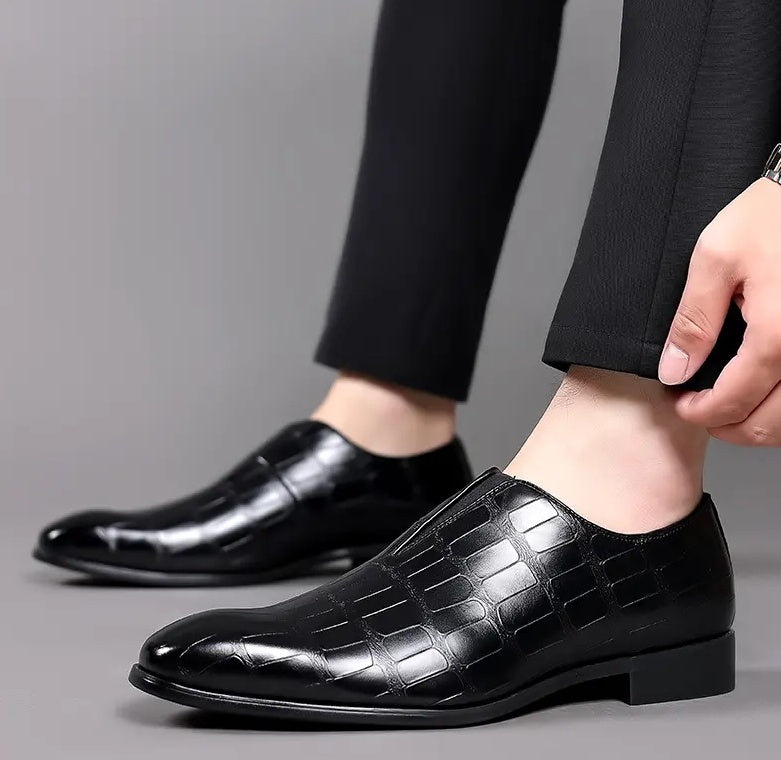 Men's large size casual leather shoes comfortable fashion men loafers a slip-on loafers