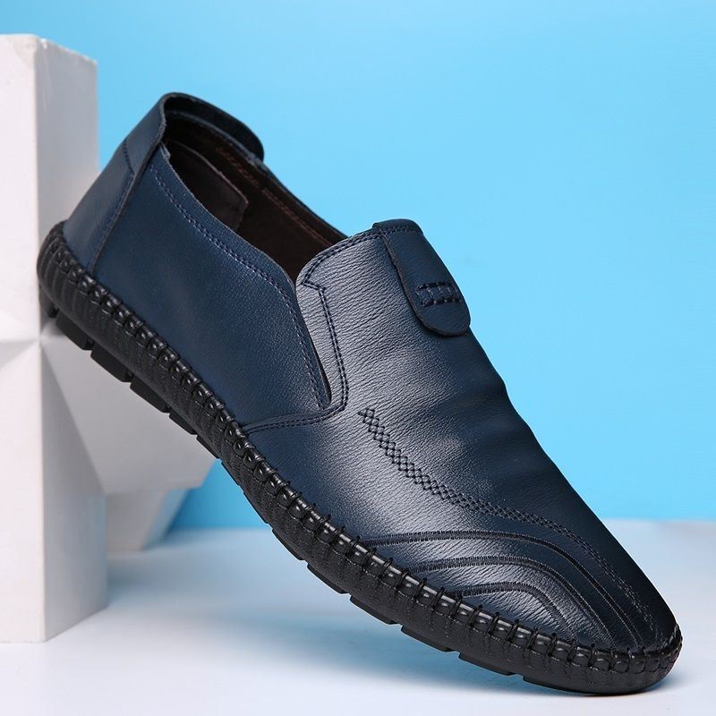 Men Casual Loafers Comfortable Lightweigh Flat Walking Footwear Moccasins Italian Breathable Slip on Male Leather Shoes