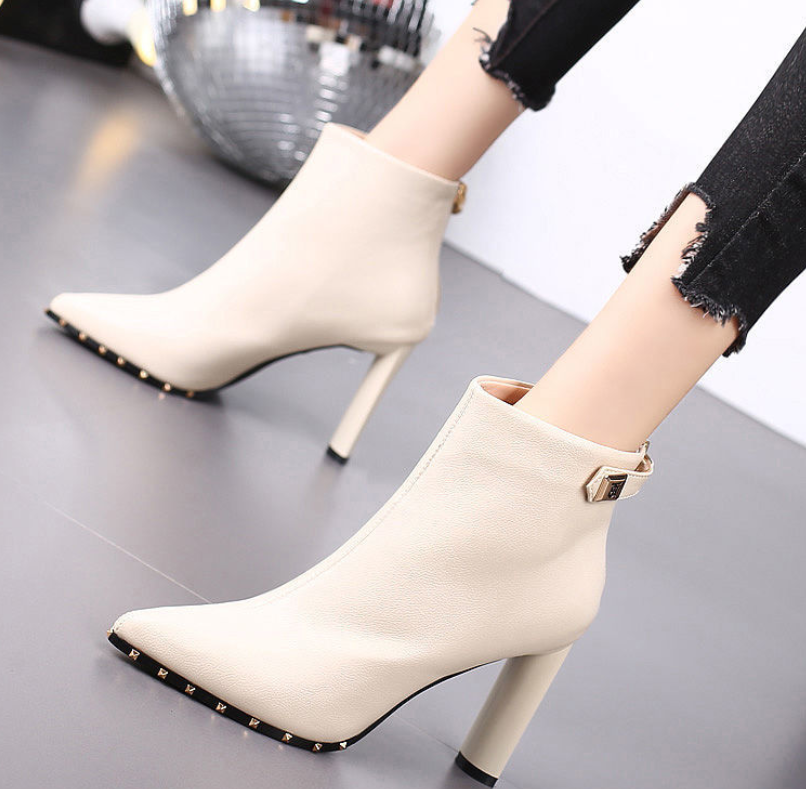 Pointy high-heeled thick heel ankle boots female 2023 spring and autumn new rivet British style all-matching Martin boots