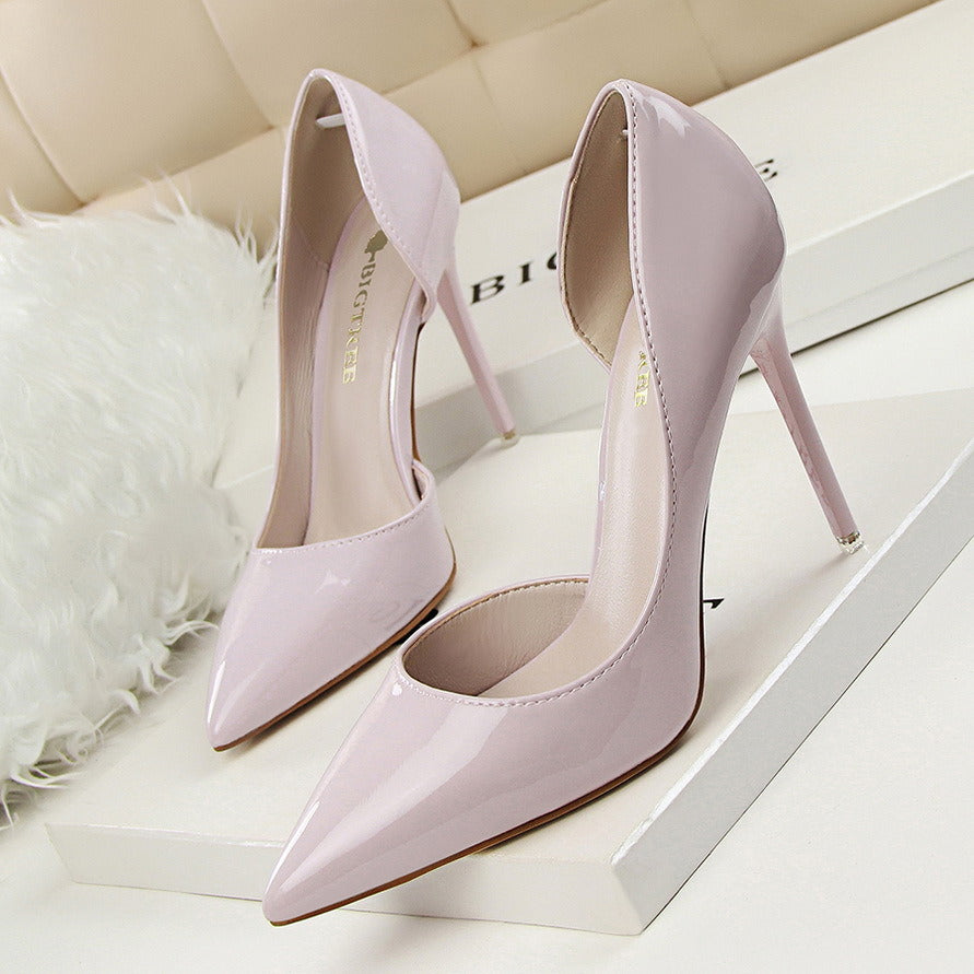 Women Pumps; Simple fashion high heels; stilettos; sexy patent pointed shoes; hollow slim high heels.